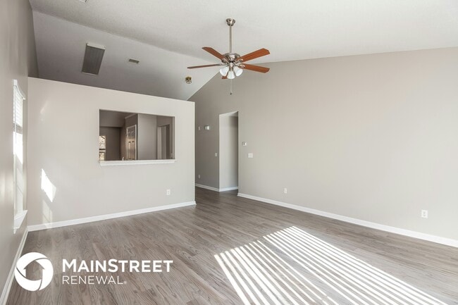 Building Photo - 205 Markham Dr