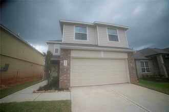 Building Photo - 4455 Eveslage Ln