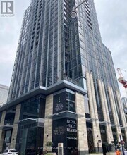 Building Photo - 11-4811 Yorkville Ave