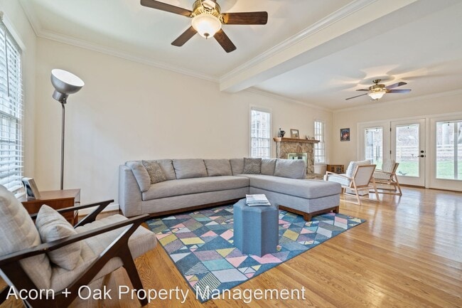 Building Photo - 4 br, 3.5 bath House - 303 Hardscrabble Drive