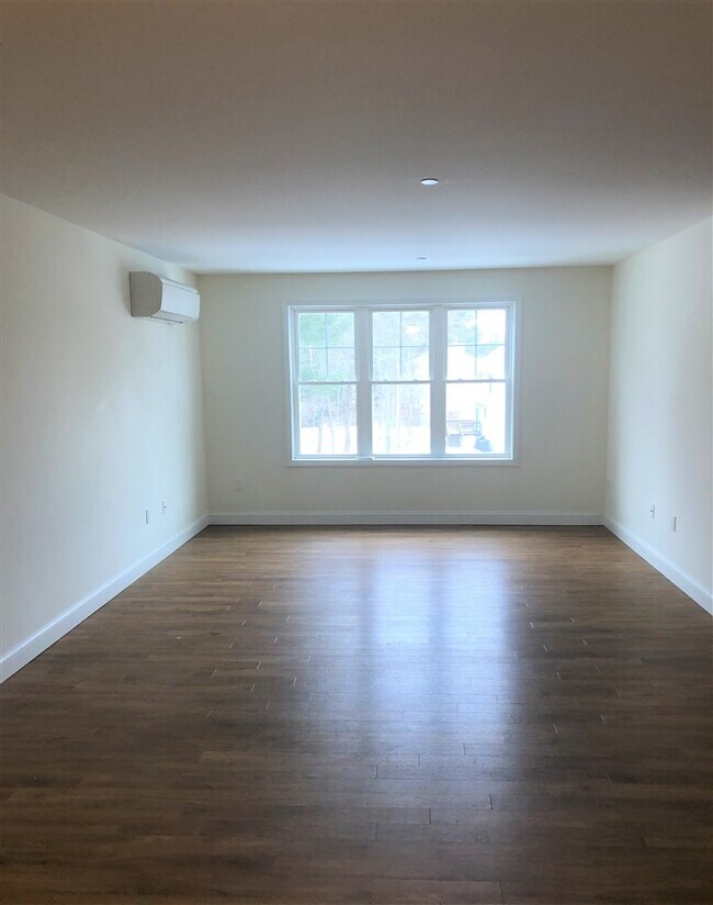 Foto del edificio - 19 Kendall Pond Rd