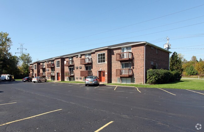 Creekside Village Apartaments - Creekside Village Apartments