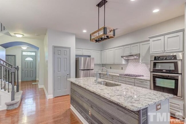 Building Photo - 520 Camden Yards Way