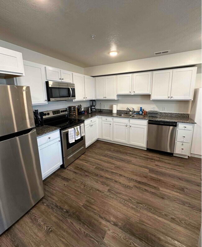 Foto del edificio - 393 W 625 N