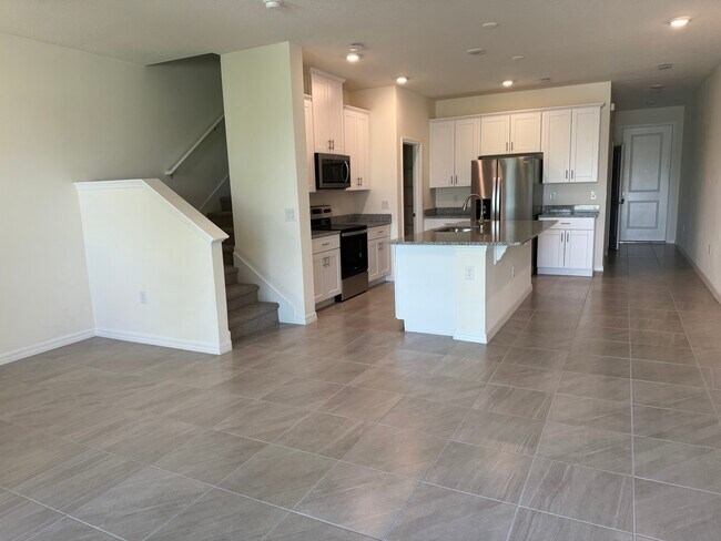Foto del edificio - 4561 Small Creek Rd