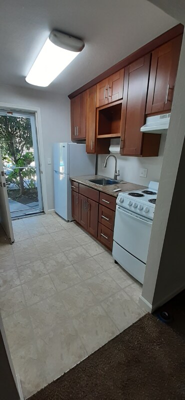 Foto del edificio - 4860 Clayton Rd