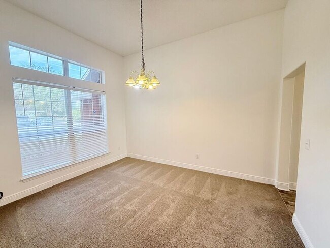 Foto del edificio - 7945 Amethyst Dr