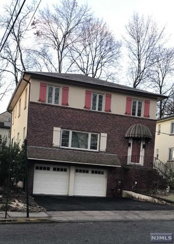 Primary Photo - 216 Brookside Ave