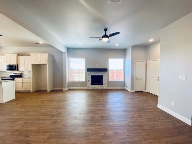 Building Photo - Recently Constructed 3/2/2 in Cooper ISD