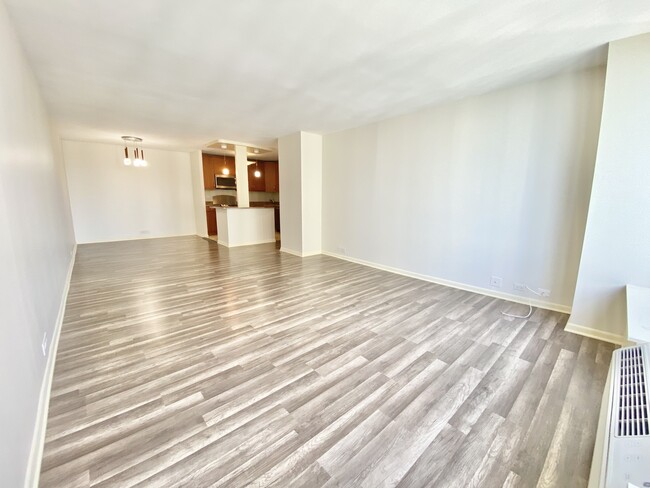 Building Photo - 155 N Harbor Dr