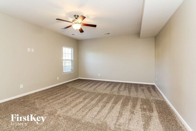 Building Photo - 2750 Cypress Oak Ln