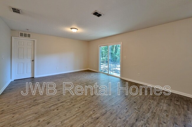 Building Photo - 4054 Gilmore St