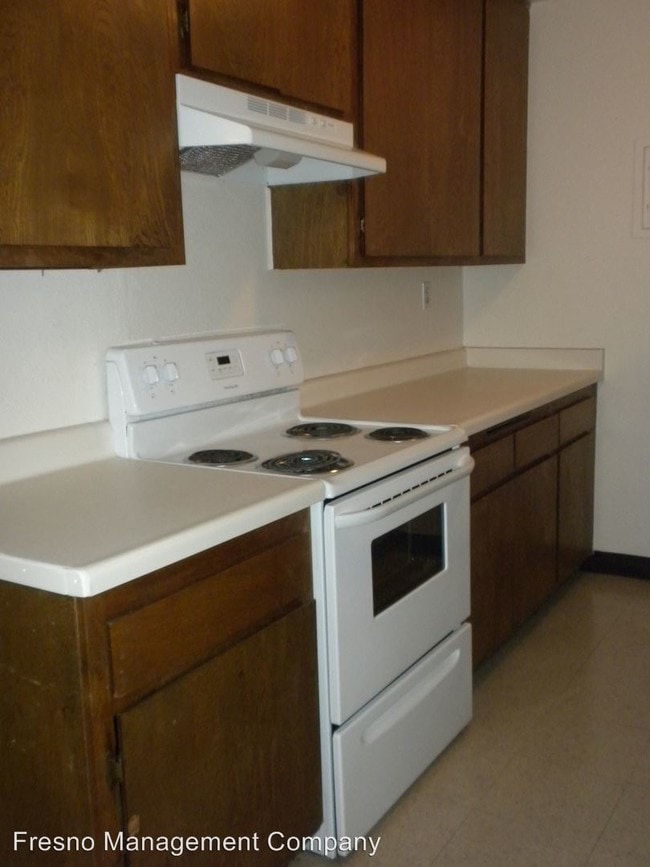 Building Photo - 803 S Demaree St