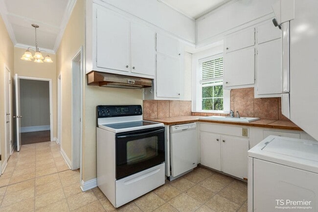 Building Photo - 199 W Lafayette St