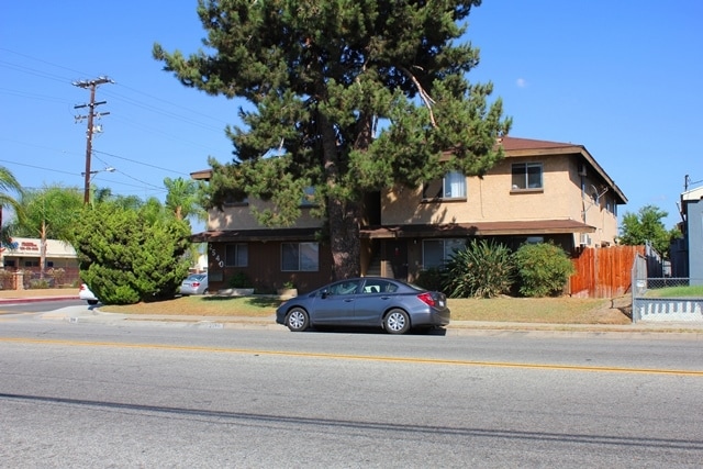Building Photo - 2540 New Ave