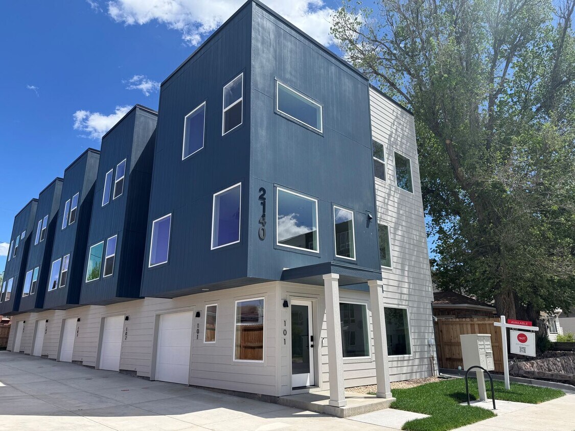 Foto principal - 2140 S Ash St