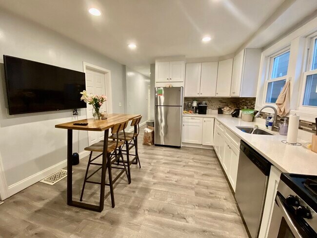 Building Photo - 46 Brookley Rd