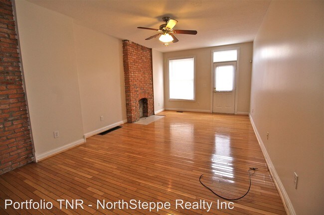 Building Photo - 2 br, 1.5 bath Apartment - 1153 Summit Street