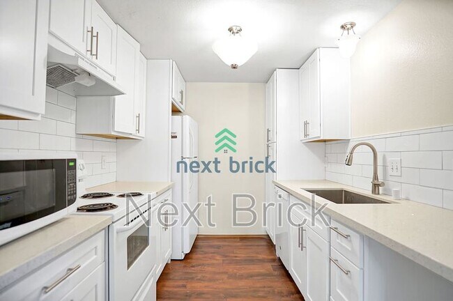 Building Photo - 8214 126th Ave NE