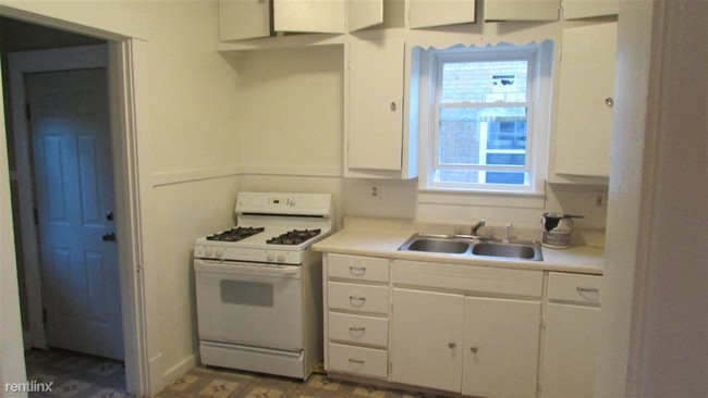 Foto del edificio - 247 Brown St SE