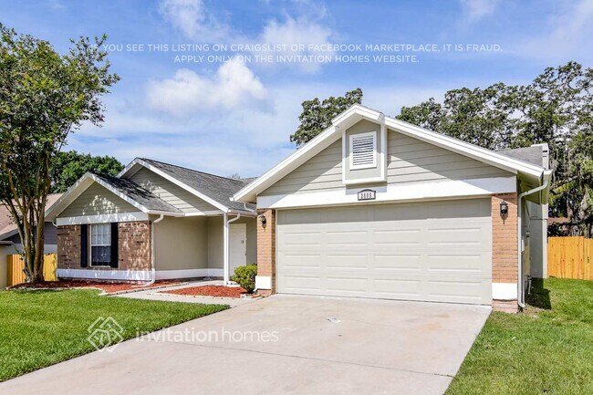 Building Photo - 2806 Mnr Hl Dr