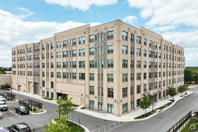 Foto del edificio - Fairchild Apartments