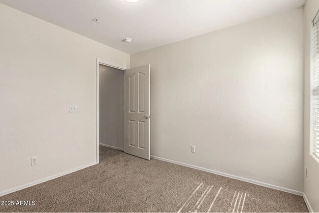 Building Photo - 1255 S Rialto