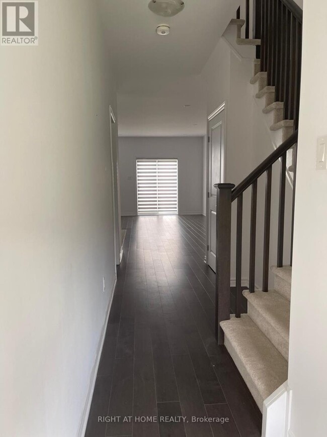 Building Photo - 71 Rallidale St