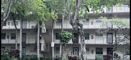 Building Photo - 3301 NW 47th Terrace