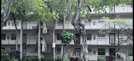 Building Photo - 3301 NW 47th Terrace