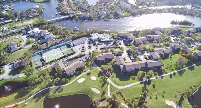 Foto del edificio - 18439 SE Wood Haven Ln