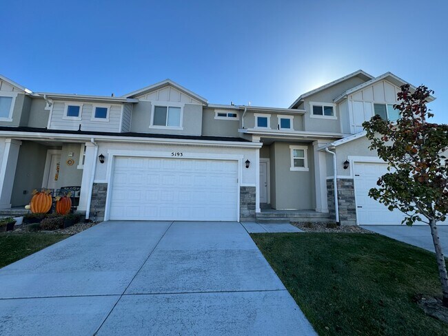 Foto del edificio - 5193 Copeland Dr