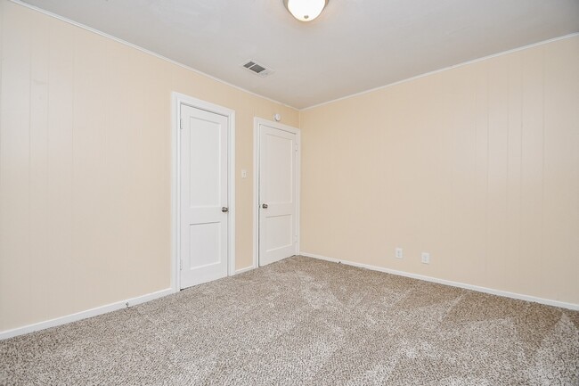 Foto del edificio - 225 17th Ave N