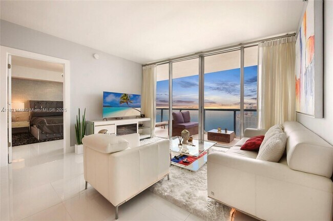 Foto del edificio - 495 Brickell Ave