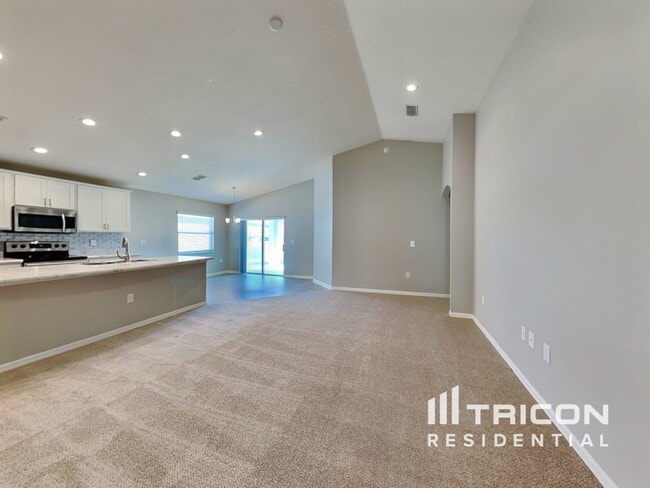 Foto del edificio - 887 Orleans Dr