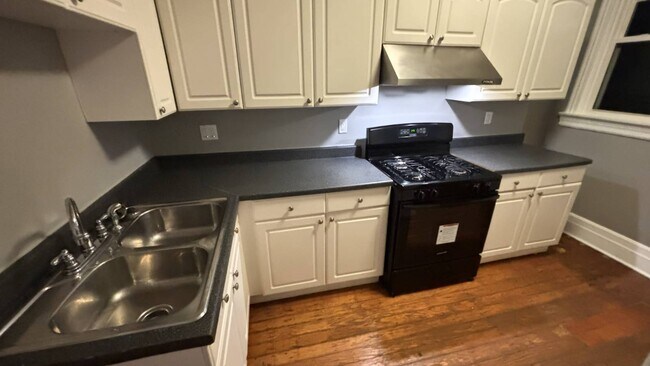 Foto del edificio - 506 E 21st St