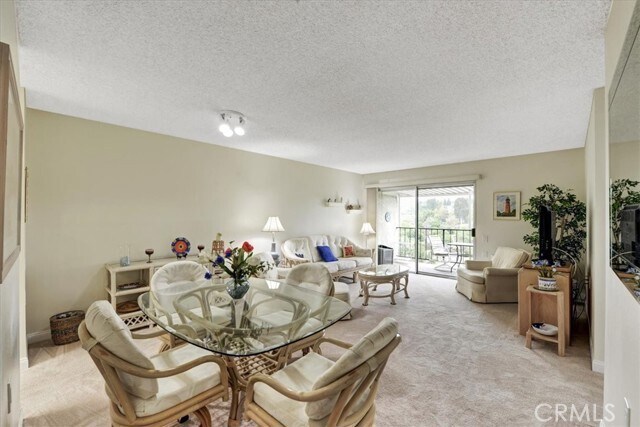 Foto del edificio - 3338 Punta Alta