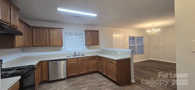 Foto del edificio - 1732 Carmenet Ln