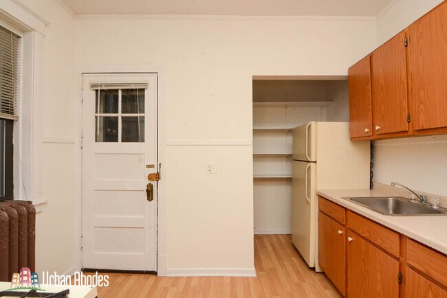 Foto del edificio - 4900 N Magnolia Ave