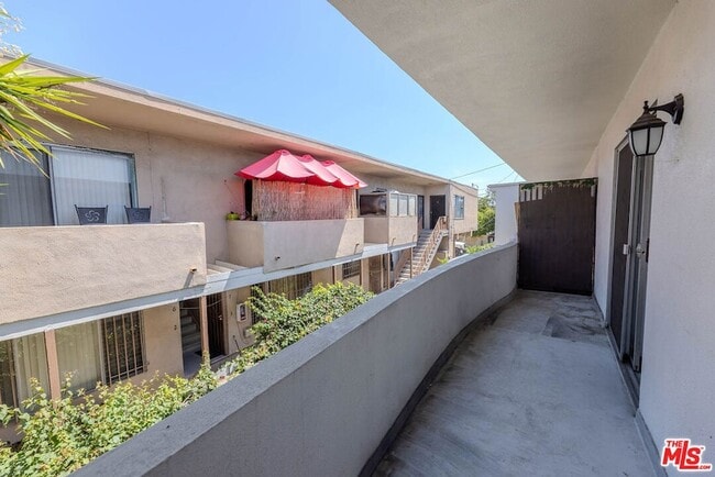 Photo - 1426 S Orange Grove Avenue Unit 8 House