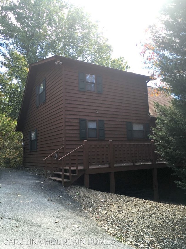 Primary Photo - 272 Boyd Ridge Dr