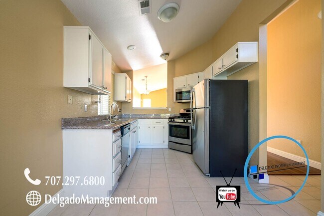 Foto del edificio - Glen Cove home available