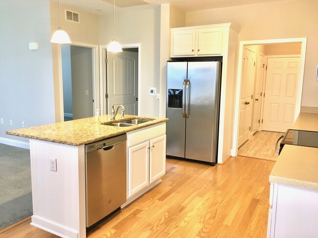 Building Photo - 632 Darby Ct