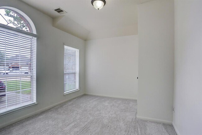 Building Photo - 26115 Salt Creek Ln