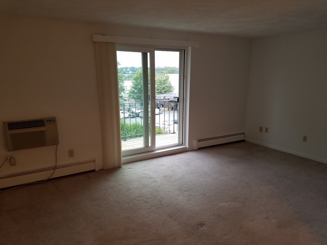 Foto principal - 7 Meridian St