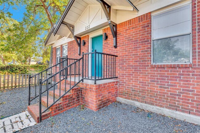 Foto del edificio - 222 Moody St