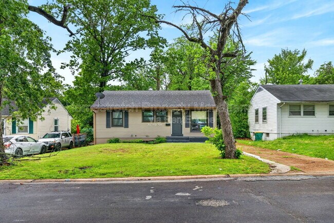 Foto del edificio - 368 Cameron Rd