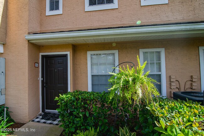 Foto del edificio - 10075 Gate Pkwy