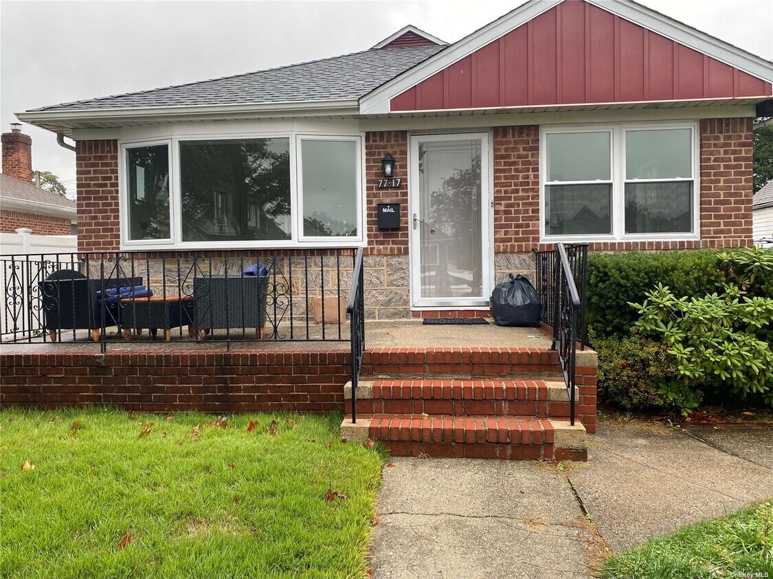 Primary Photo - 77-17 270th St