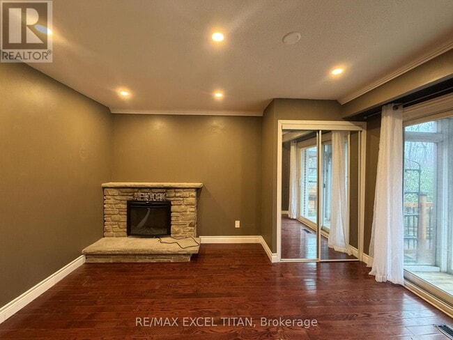 Building Photo - 251 Shawnee Cir